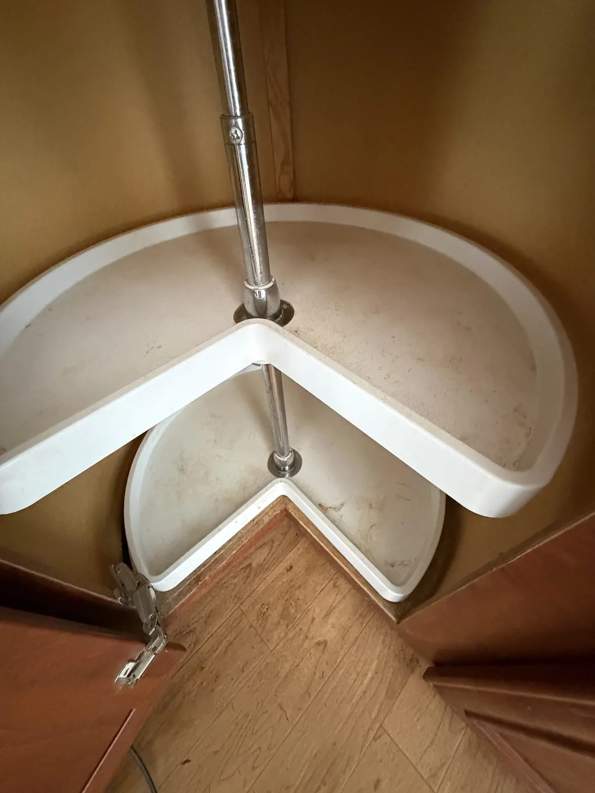 Before cabinet cleaning